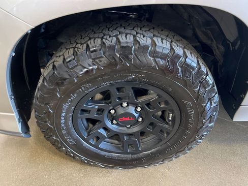 Used 2023 Lexus GX 460 Premium image 59