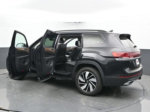 Used 2024 Volkswagen Atlas SE AWD/4WD image 58