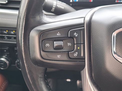 Used 2023 GMC Yukon XL Denali Ultimate image 25