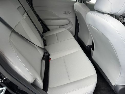 Used 2024 Hyundai Kona SEL FWD image 15