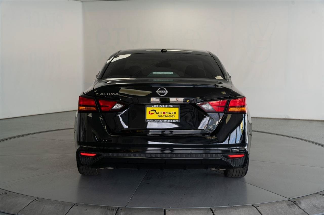 Used 2025 Nissan Altima 2.5 SV FWD image 6