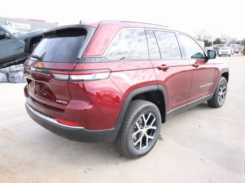 New 2025 Jeep Grand Cherokee Limited w/ Luxury Tech Group II AWD/4WD image 21