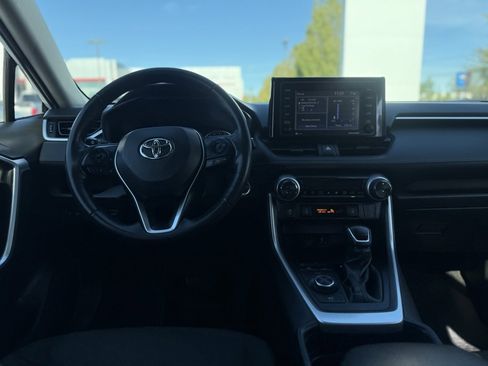 Certified 2021 Toyota RAV4 XLE image 24