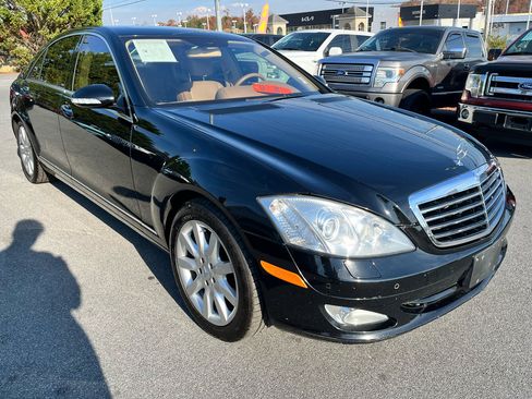 Used 2007 Mercedes-Benz S 550 4MATIC image 3