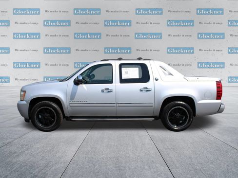 Used 2013 Chevrolet Avalanche LTZ AWD/4WD image 9