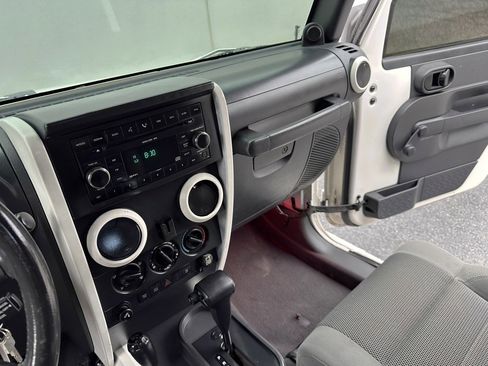 Used 2007 Jeep Wrangler Rubicon image 24