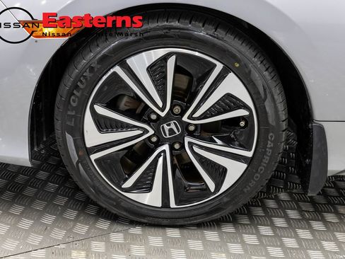 Used 2016 Honda Civic EX-L image 31