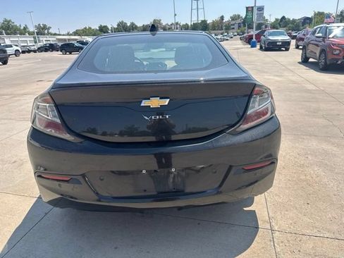 Used 2017 Chevrolet Volt Premier w/ Driver Confidence II Package FWD image 6