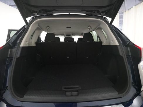 Certified 2026 Nissan Rogue SV image 10