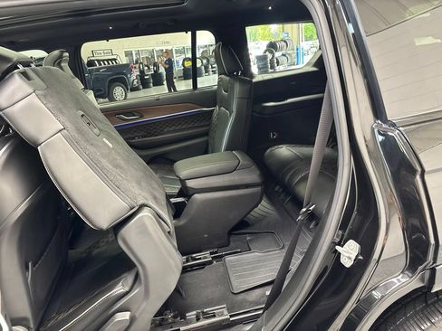 Used 2021 Jeep Grand Cherokee L Summit w/ Advanced Protech Group IV AWD/4WD image 73