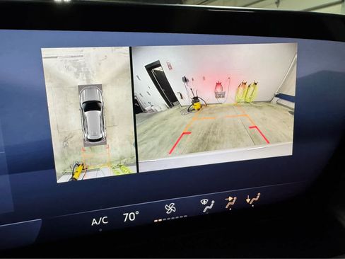 Certified 2025 Buick Envision Preferred image 17