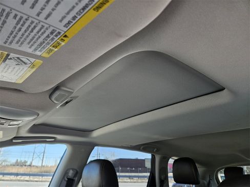 Used 2019 INFINITI QX60 Luxe w/ Essential Package image 17