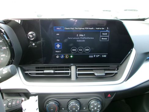 New 2026 Chevrolet Trax LS w/ LS Convenience Package FWD image 14