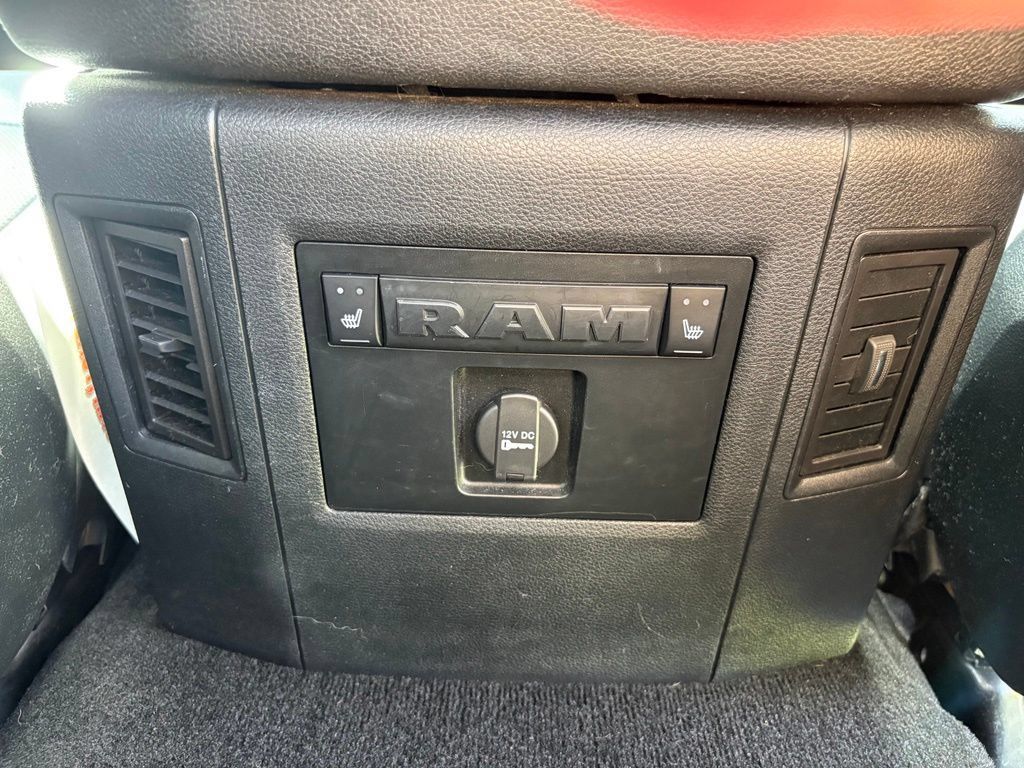Used 2016 RAM 1500 Laramie w/ Convenience Group AWD/4WD image 44