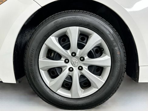 Used 2024 Toyota Corolla LE image 11