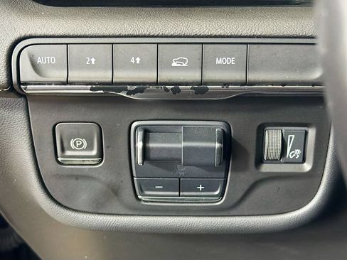 Used 2021 Cadillac Escalade Premium Luxury AWD/4WD image 12