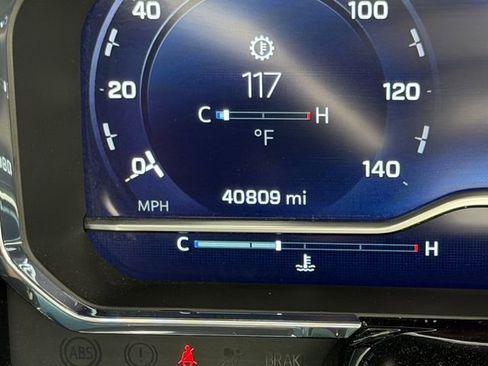 Used 2024 Chevrolet Silverado 2500 High Country w/ High Country Premium Package image 28