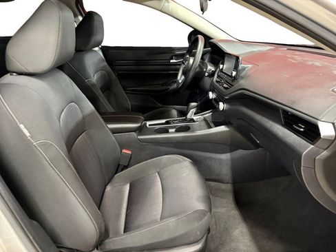Used 2022 Nissan Altima 2.5 S image 12