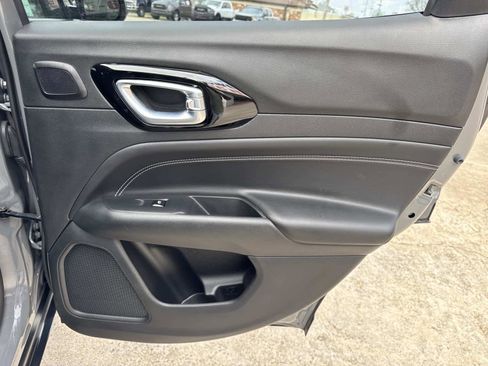 Used 2023 Jeep Compass Altitude w/ Sun and Sound Group image 19