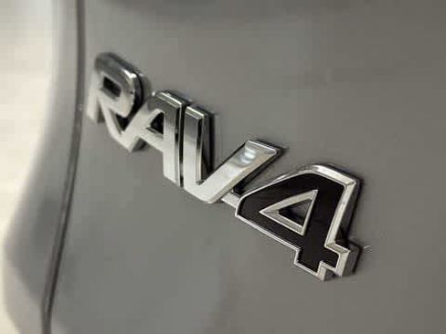Used 2025 Toyota RAV4 XLE w/ Convenience Package AWD/4WD image 9