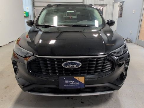 Certified 2024 Ford Escape Platinum image 8