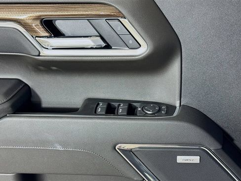 New 2026 Chevrolet Silverado 1500 LT Trail Boss w/ Convenience Package II AWD/4WD image 16