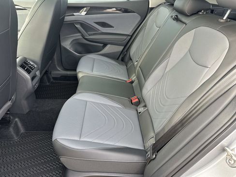 New 2026 Volkswagen Tiguan SE image 12