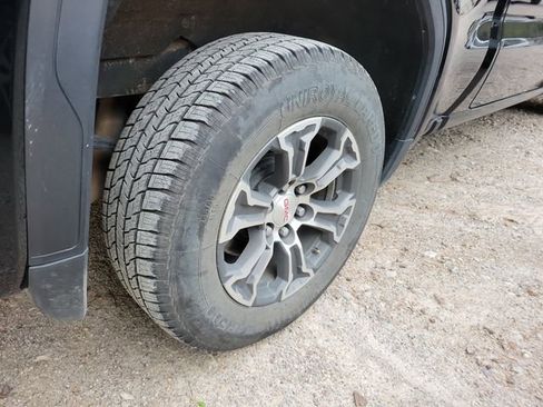 Used 2024 GMC Sierra 1500 SLT image 9