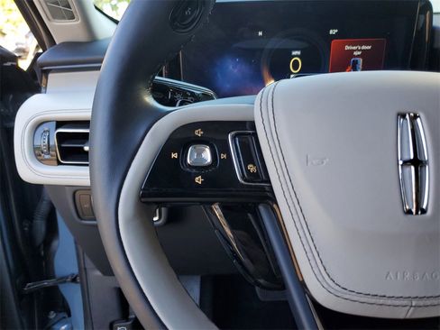 Certified 2025 Lincoln Aviator Reserve w/ Illumination Package image 25