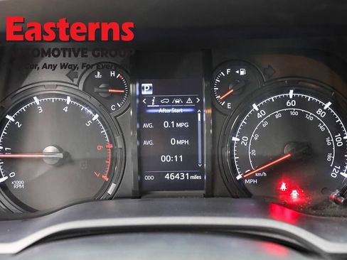 Used 2024 Toyota 4Runner SR5 AWD/4WD image 17