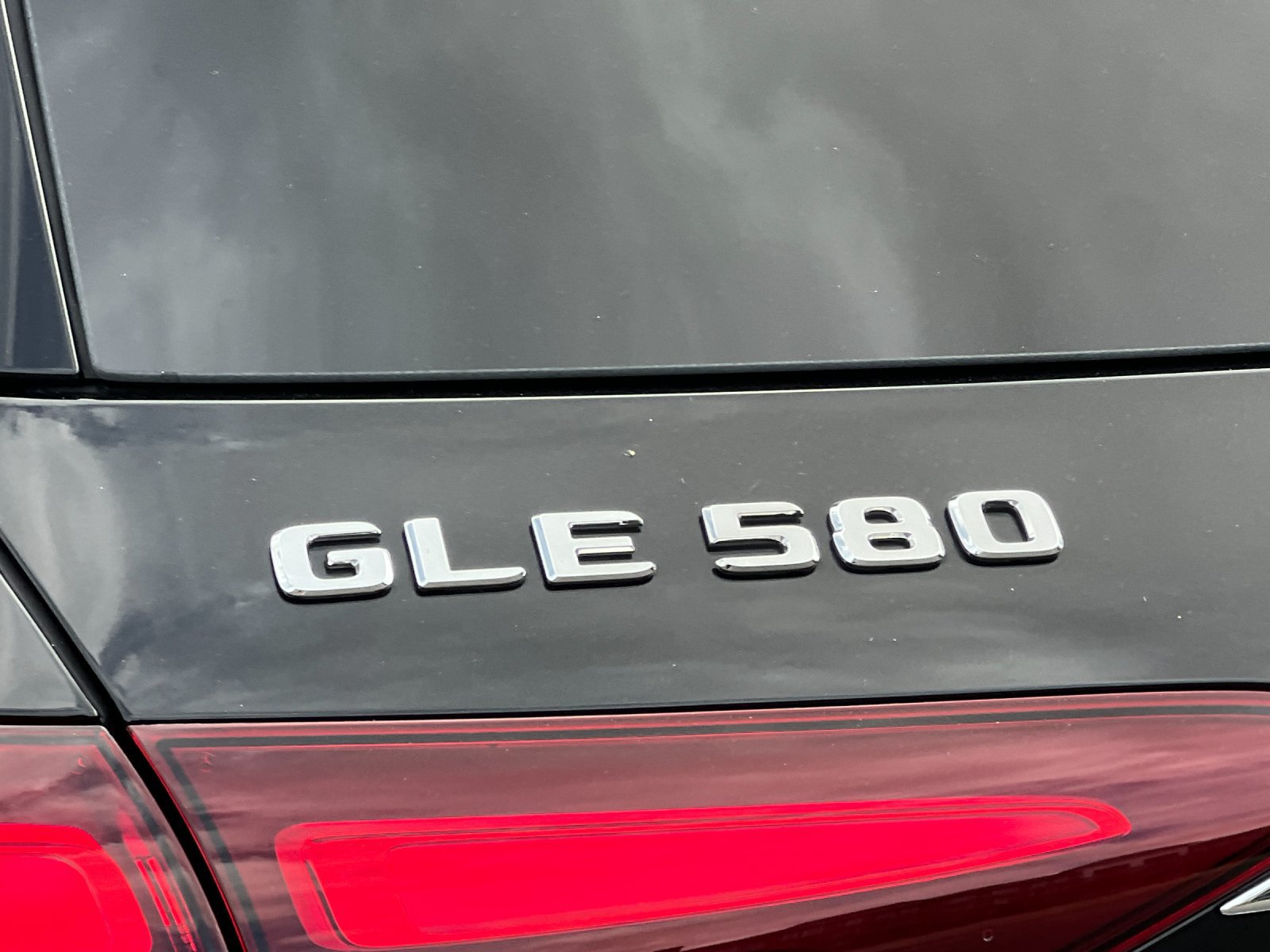 Used 2026 Mercedes-Benz GLE 580 4MATIC image 25