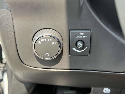 New 2025 Chevrolet Express 3500 Extended image 18