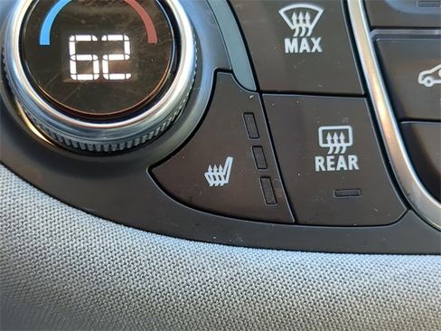 Used 2024 Chevrolet Malibu LT image 26