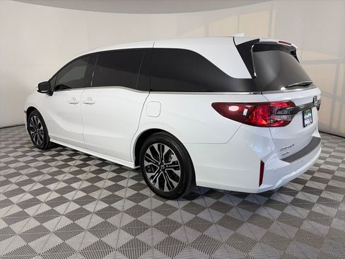 Used 2025 Honda Odyssey Elite image 5