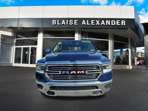 Used 2019 RAM 1500 Laramie AWD/4WD image 9