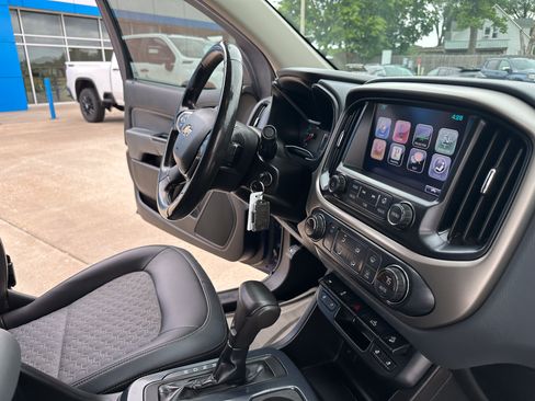Used 2016 Chevrolet Colorado Z71 AWD/4WD image 35
