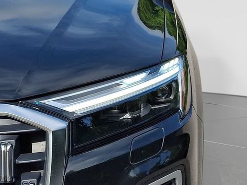 Used 2025 Audi Q7 2.0T Premium Plus AWD/4WD image 11