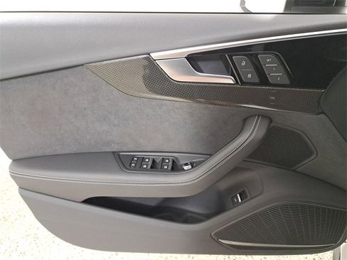 Used 2023 Audi S4 Premium Plus image 21