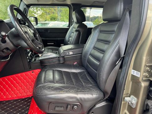 Used 2005 HUMMER H2 w/ Preferred Equipment Group AWD/4WD image 11