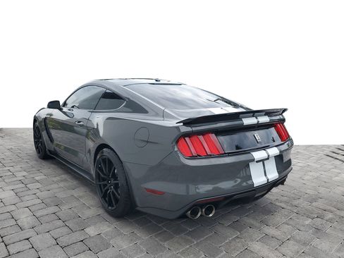 Used 2018 Ford Mustang Shelby GT350 w/ Convenience Package RWD image 5