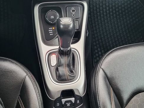 Used 2020 Jeep Compass Latitude w/ Popular Equipment Group AWD/4WD image 15