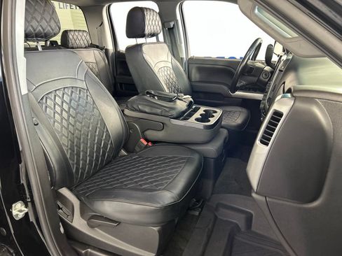Used 2018 Chevrolet Silverado 1500 LT w/ All Star Edition AWD/4WD image 21