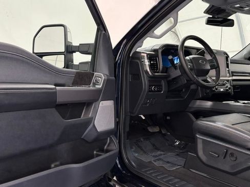 Certified 2025 Ford F350 Lariat w/ Lariat Ultimate Package AWD/4WD image 33