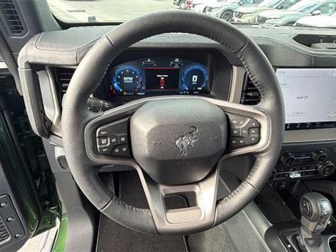 New 2025 Ford Bronco Outer Banks w/ Sasquatch Package image 27