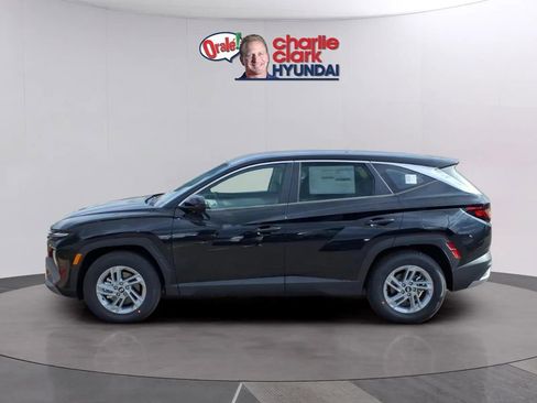 New 2026 Hyundai Tucson SE FWD image 2