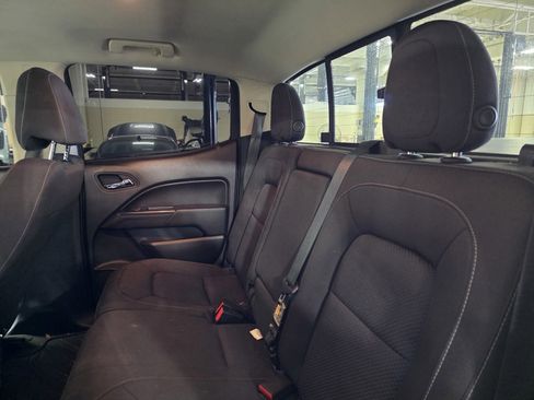 Used 2016 Chevrolet Colorado LT w/ Midnight Edition image 7