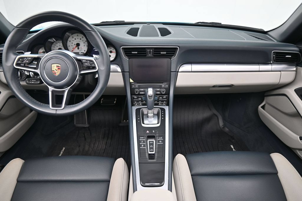 Certified 2019 Porsche 911 Carrera S RWD image 7