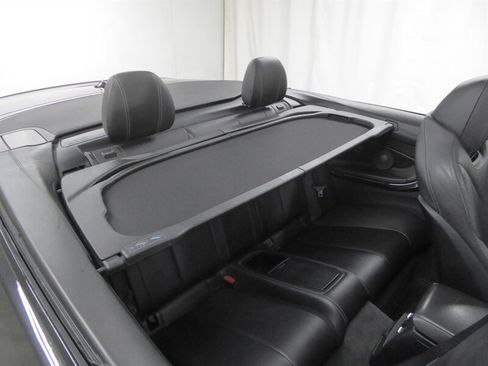 Used 2015 BMW M4 Convertible RWD image 36