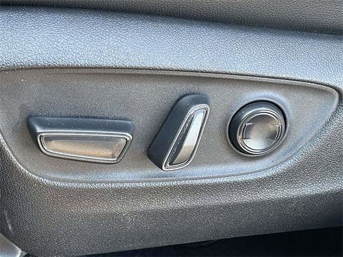 Used 2024 Toyota Grand Highlander Limited image 20