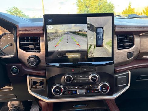 Used 2023 Ford Expedition Max Limited AWD/4WD image 32